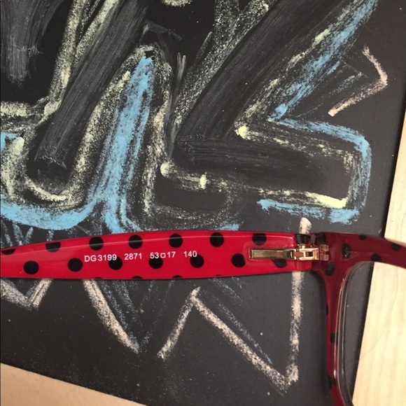 D&G - Picture 3 of 5